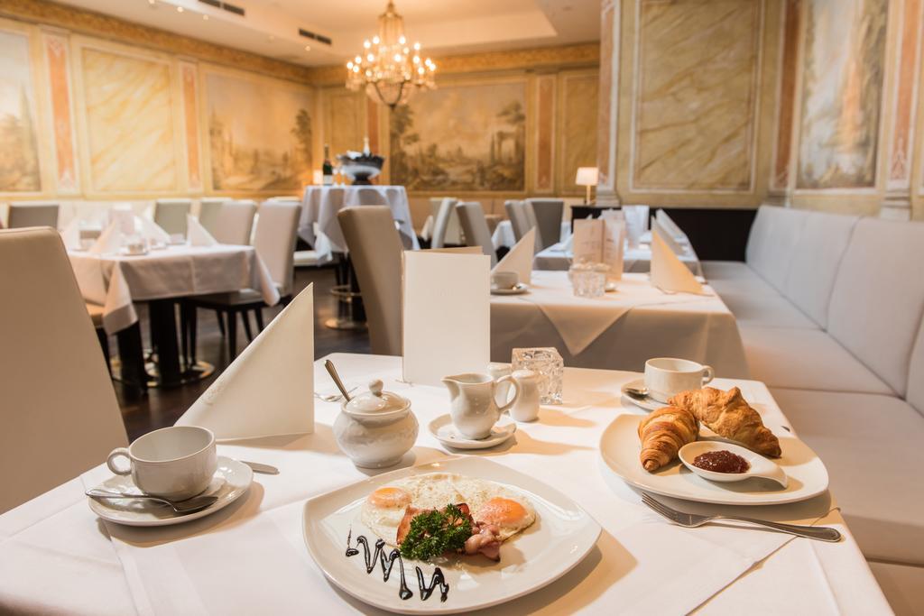 Hotel Goldener Loewe Мейсен Экстерьер фото
